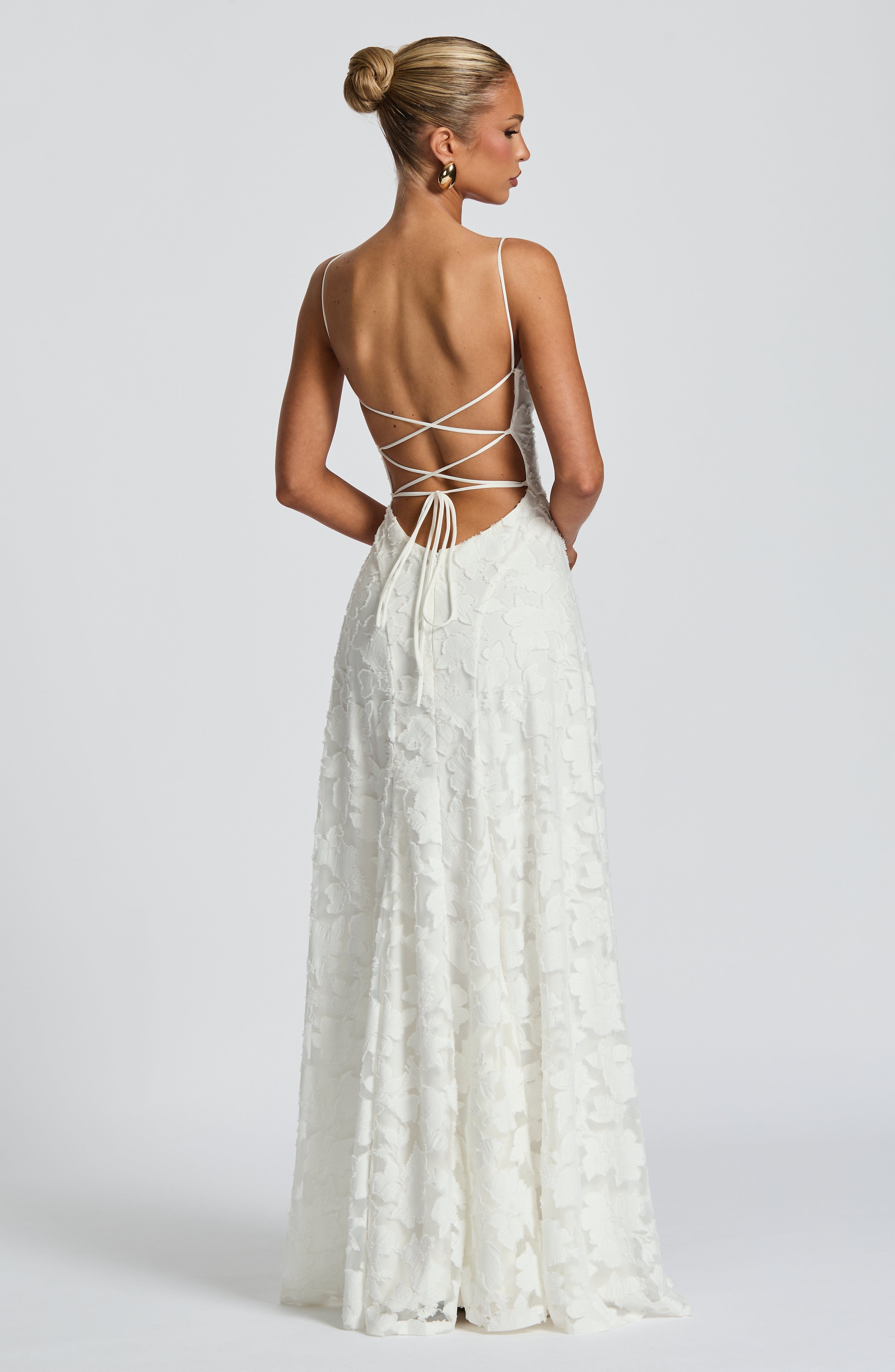 Cira | Robe en Dentelle Florale
